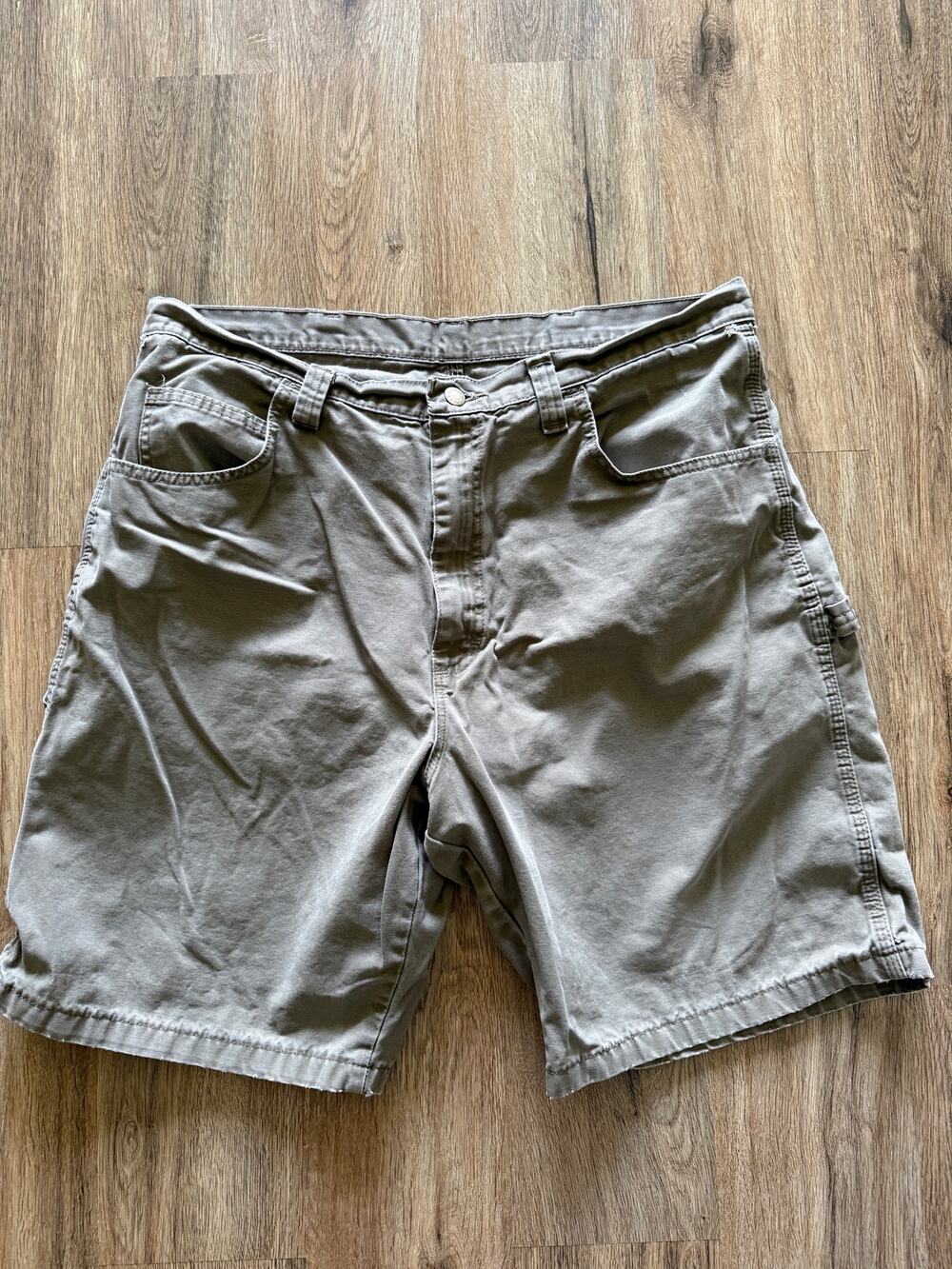 Wrangler Men’s Gray Carpenter Jean Shorts Size 38